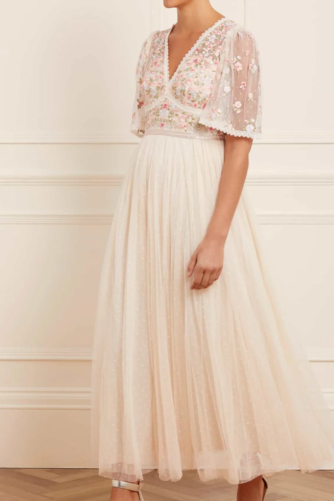 Embroidered Dresses | Responsibly Sourced^Needle & Thread Ribbon Bouquet Bodice Ankle Gown Champagne